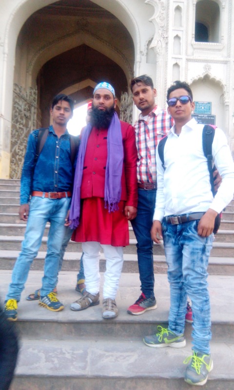 Rizwan Hussain With His Friends