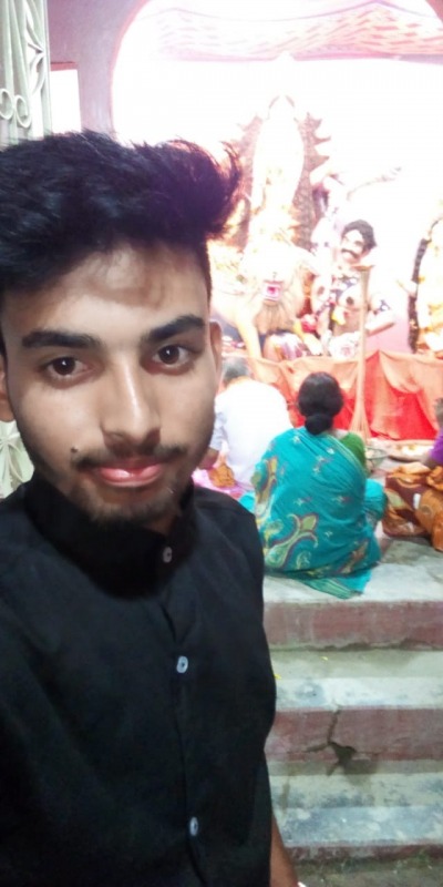 Binay Das Taking Selfie