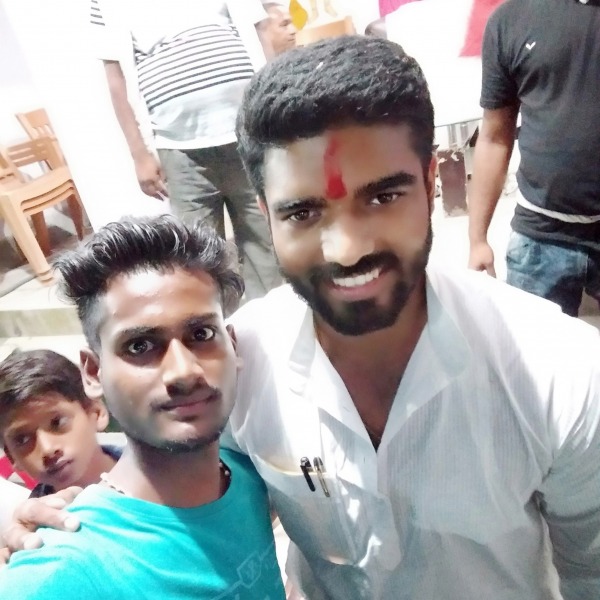 Pavneet Kumar Taking Selfie With His Friend