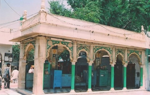 Auliya Masjid Khwaja Gareeb Nawaz Ajmer...