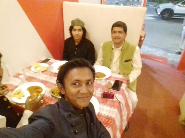 Javed Shah Khajrana Taking Selfie