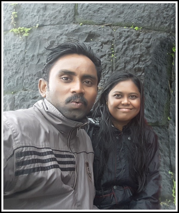 Beautiful Couple Of Swapnil Moralwar & His Wife 