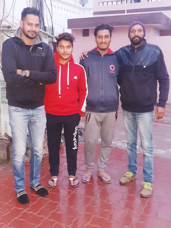 Vikki Surkhab With His Friends