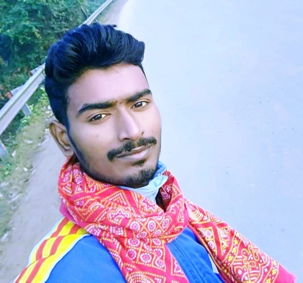 Rajesh Kumar Bijuliya Taking Selfie