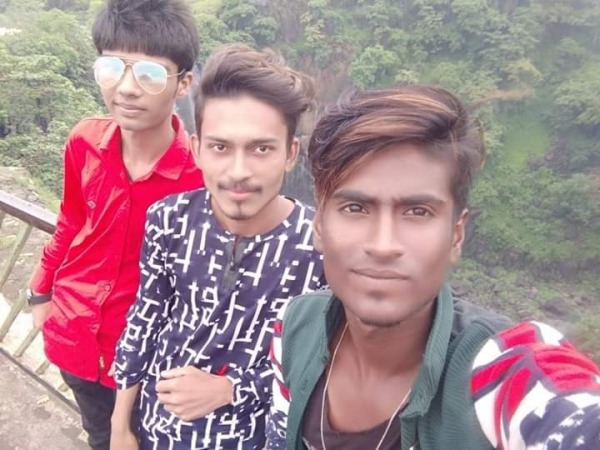 Prankstar Dheeraj With His Friends