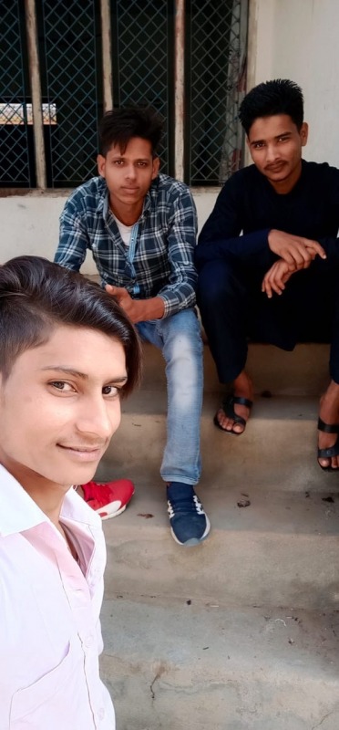 Samar Malik With His Friends