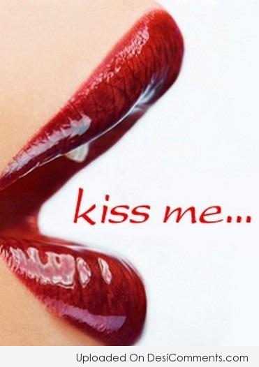 Лайк ми кис ми. Kiss me. Надпись Kiss me. Надпись Kiss me с губами. Kiss me Kiss me.