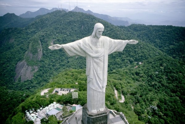 Front View Of Statue of Christ the Redeemer