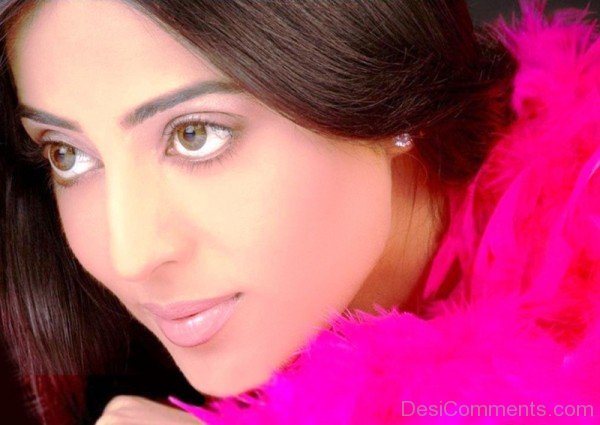 Mahi Gill Beautiful Eyes1