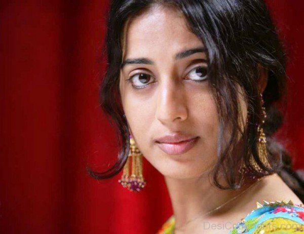 00-Mahie Gill Big Eyes2