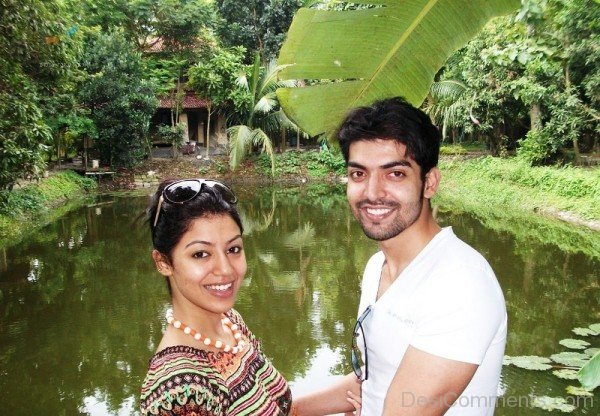 12dc-Debina Bonnerjee With Gurmeet Choudhary