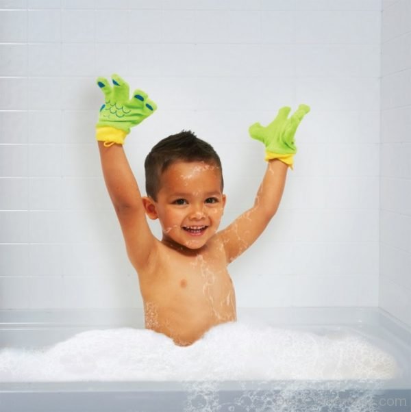 Amazing Bubble Bath Day Pic