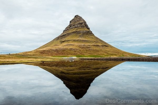 Daylight Ldylic Lake Landscape Mountain Natural