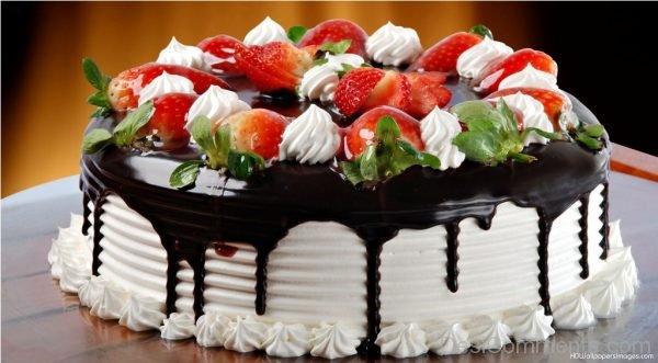 Delicious Birthday Cake Image