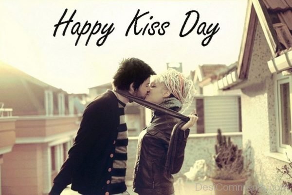 Happy Kiss Day Adorable Picture