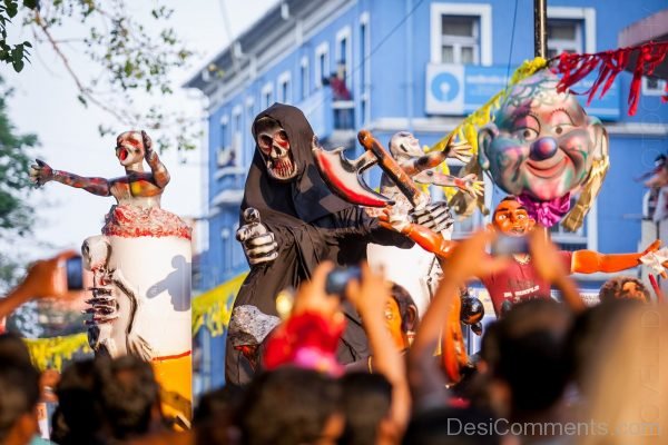 Scenes From The Goa Carnival 2015