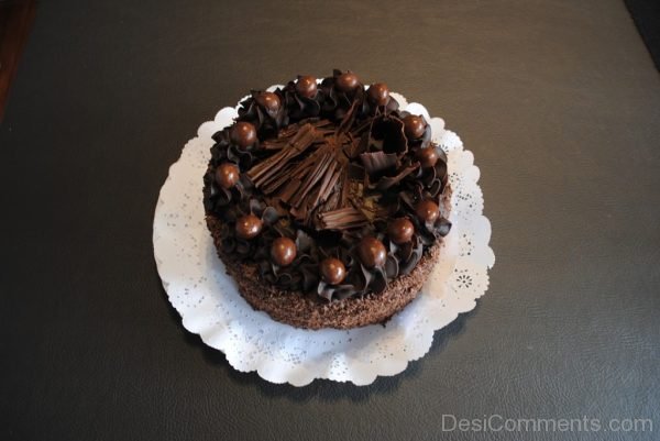 Tasty Birthday Chocolate Cake