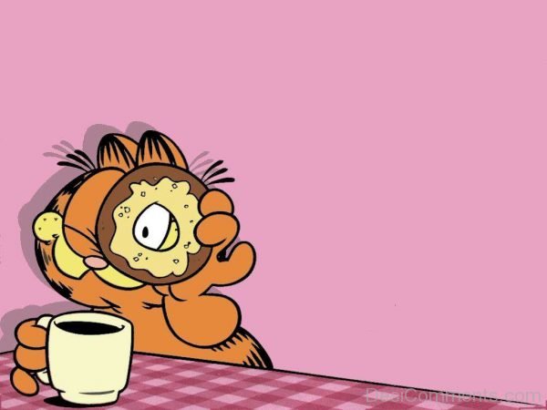 Garfield Holding Snacks