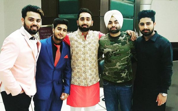 Manna Dhillon With Other Punjabi Singers