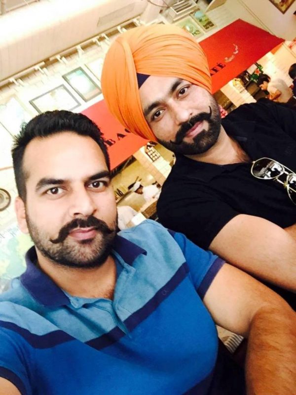 Tarsem Jassar With His Friend