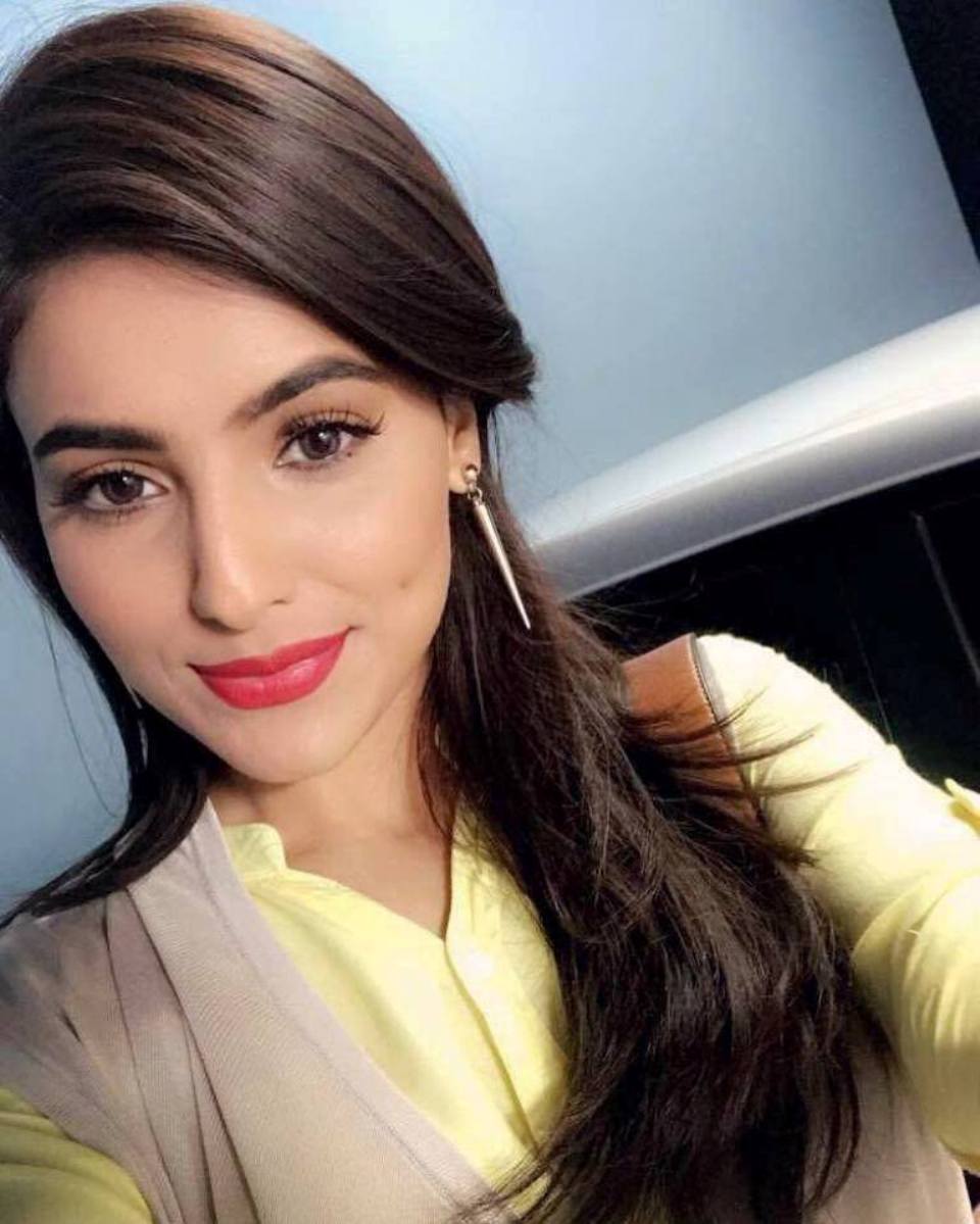 Cute Punjabi Model Ginni Kapoor - DesiComments.com