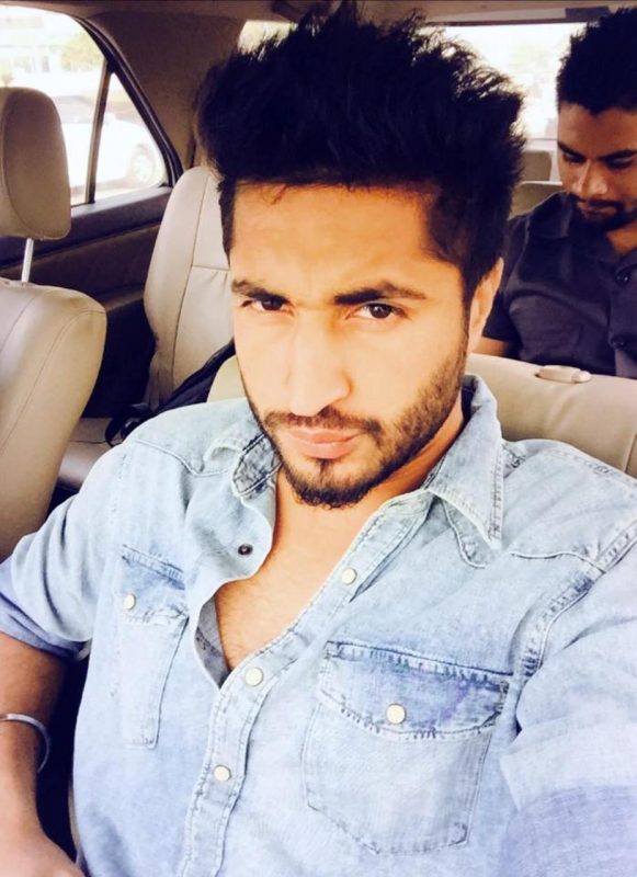 Jassi Gill In Car