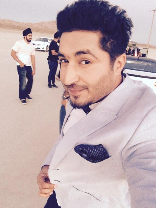 Jassi Gill Looking Classy