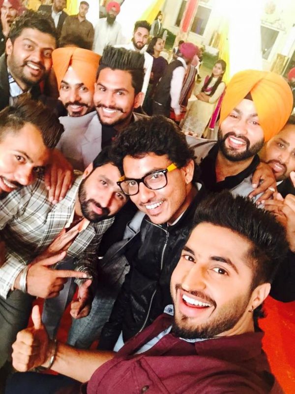 Jassi Gill With His Bhangra Team