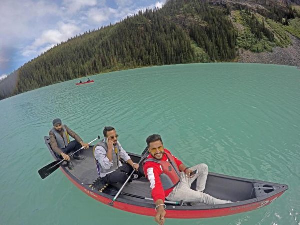 Jassi Gill With His Friends