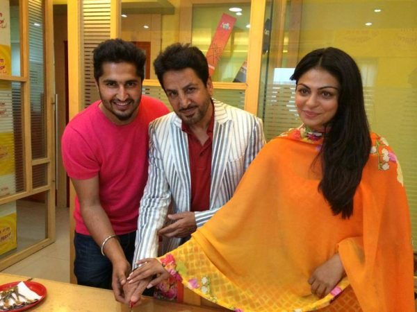 Jassi Gill With Neeru Bajwa And Gurdas Maan