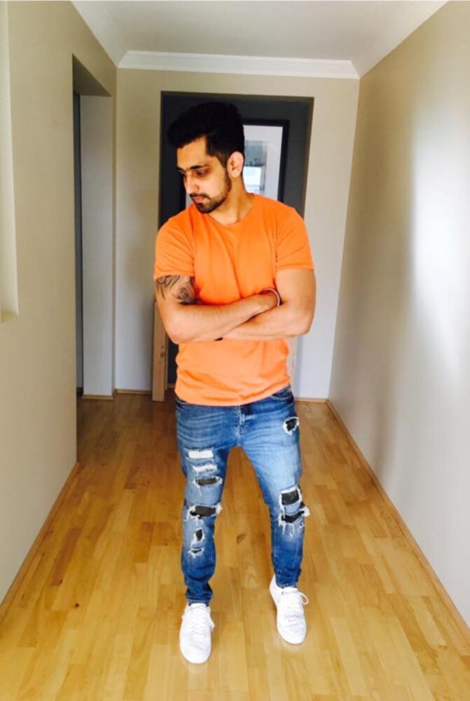 Photo Of Punjabi Singer Babbal Rai Looking Nice - DesiComments.com