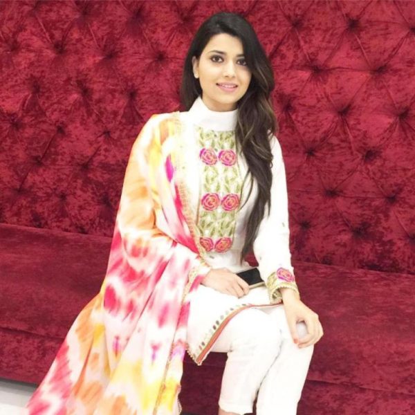 Image Of Actress Nimrat Khaira Looking Classy