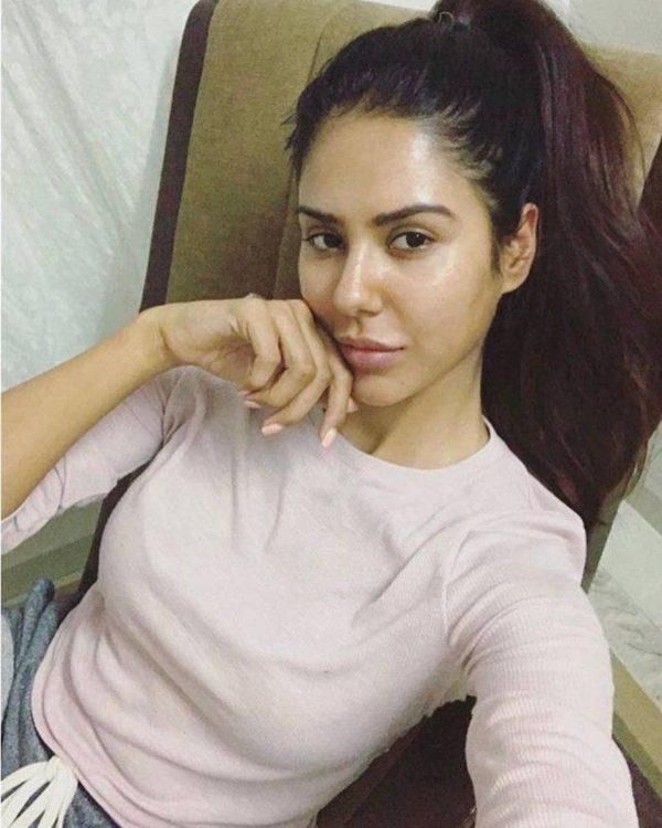 Image Of Sonam Bajwa Looking Pretty