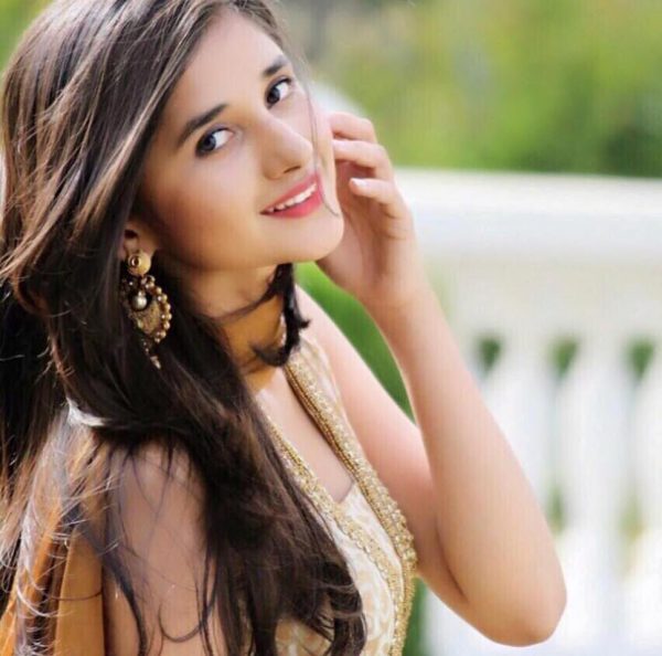 Kanika Mann Looking Pretty