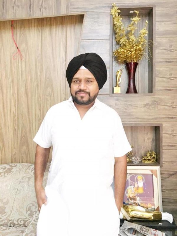 Karamjit Anmol In Black Turban