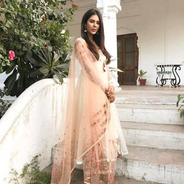 Photo Of Sonam Bajwa Looking Stunning