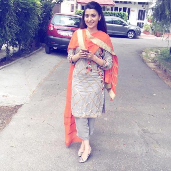 Pic Of Actress Nimrat Khaira Looking Great