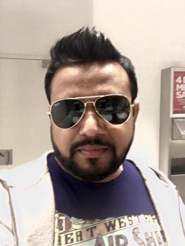 Pic Of Karamjit Anmol Looking Good