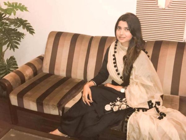 Pic Of Nimrat Khaira Looking Cute