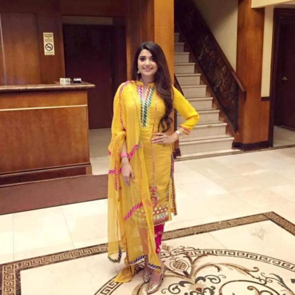 Picture Of Actress Nimrat Khaira Looking Lovely