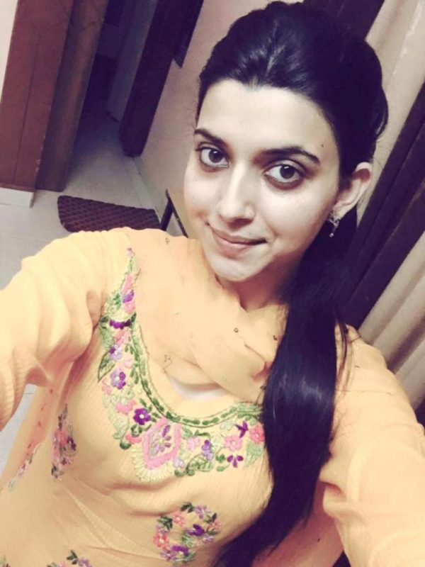 Picture Of Singer Nimrat Khaira Looking Gorgeous