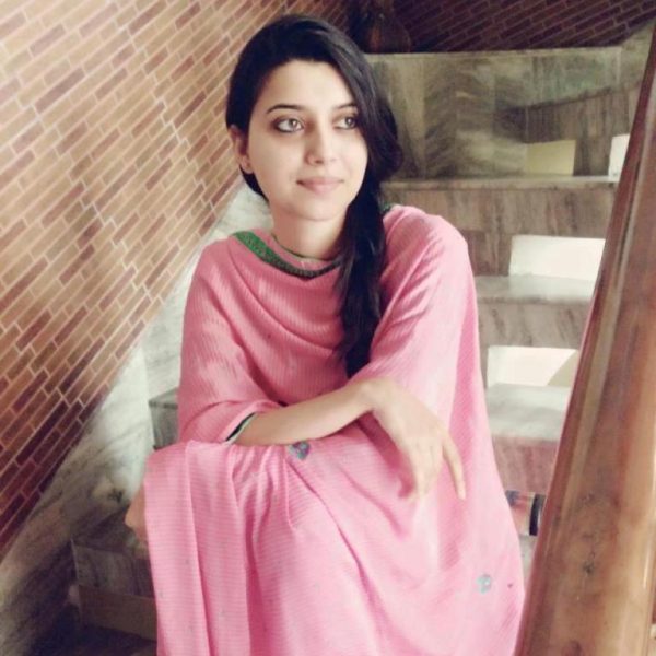 Picture Of Singer Nimrat Khaira Looking Sweet And Cute