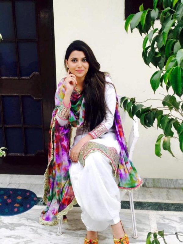 Image Of Singer Nimrat Khaira Looking Cute And Sweet