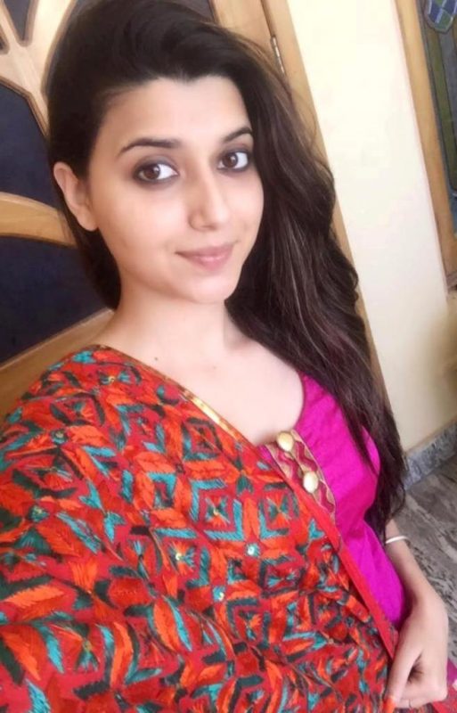 Image Of Singer Nimrat Khaira Looking Marvelous