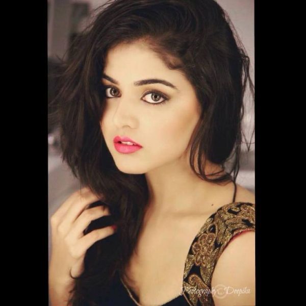 Photo Of Wamiqa Gabbi Looking Stunning - DesiComments.com