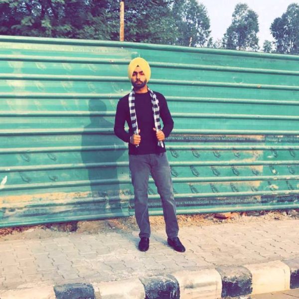Pic Of Ammy Virk Looking Good