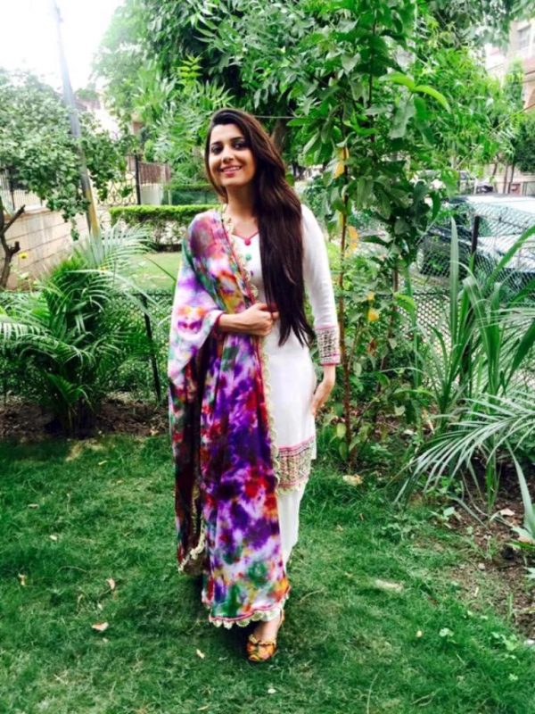 Picture Of Actress Nimrat Khaira Looking Adorable