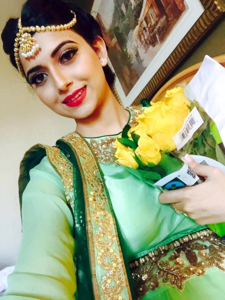 Picture Of Actress Nimrat Khaira Looking Graceful  DesiCommentscom
