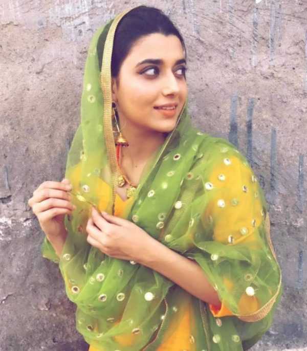 Picture Of Nimrat Khaira Looking Sweet