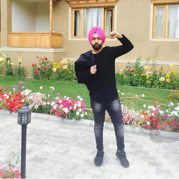 Punjabi Actor Ammy Virk Looking Lovely